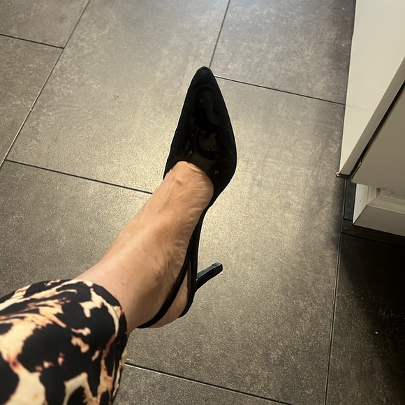 Stylist Weitzman Sling Backs - Picture 3 of 8